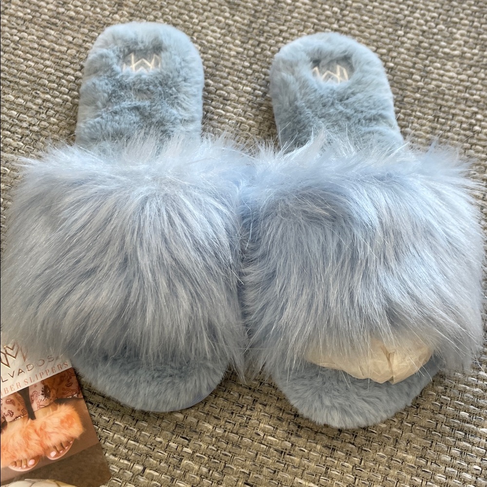 Malvados Blue Cloud Slumber Slippers Womens Size 5/6 Cozy Slippers New